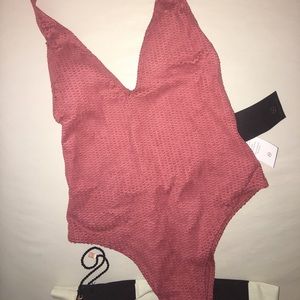 Brand NEW! Vix Bathing Suit One Piece Low back
